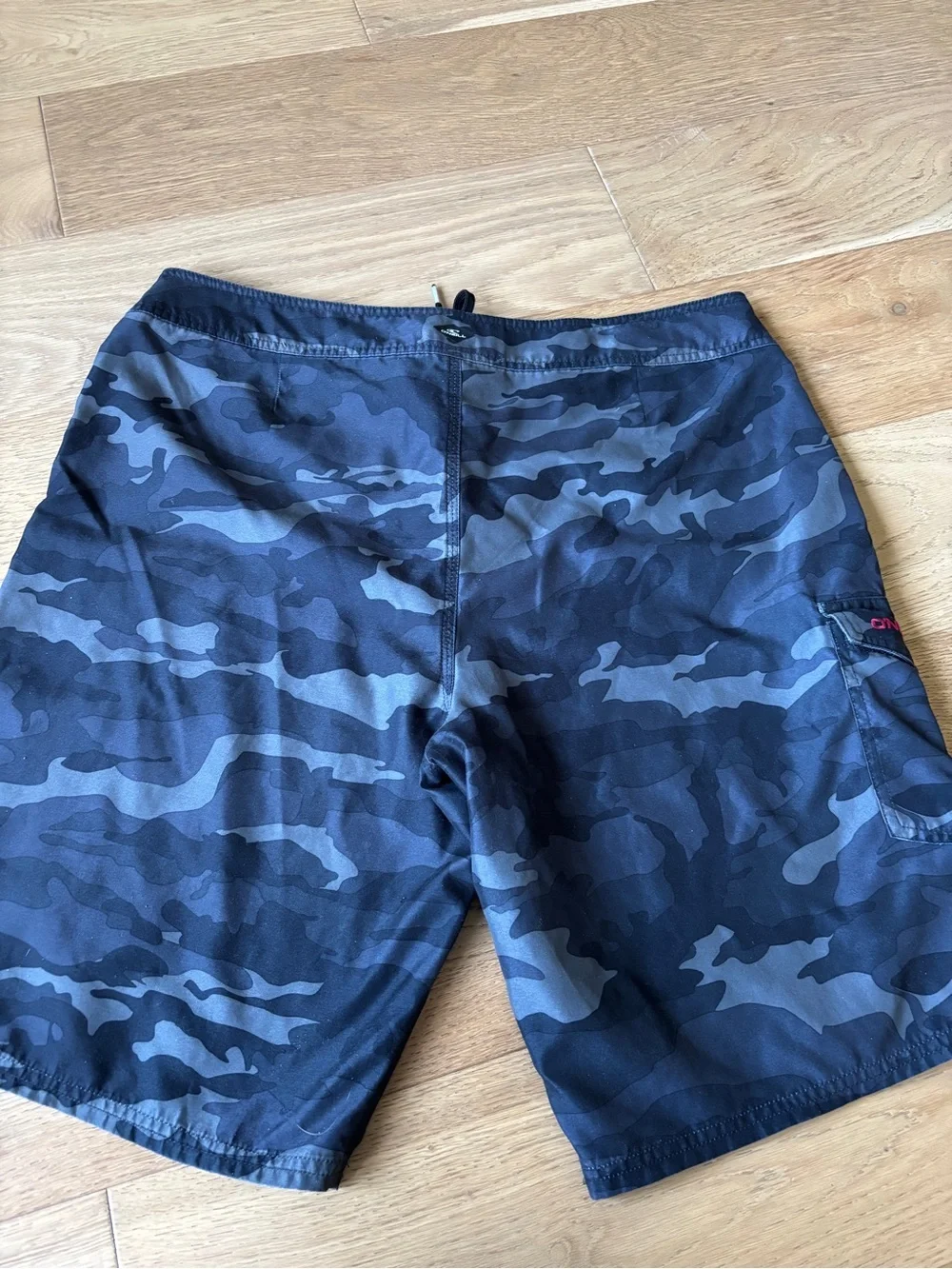 O’neill santa cruz print camo board shorts 36”